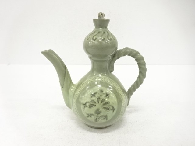 JAPANESE COLLECTIBLE / GORYEO CELADON PITCHER / PORCELAIN / BY RYU HAE